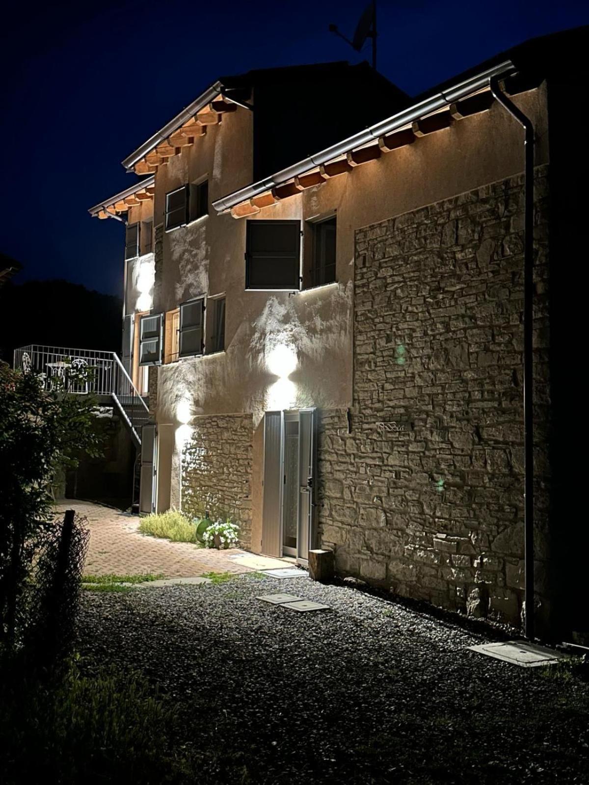Villa Casa Del Giglio A Cadelmonte Valle  Exterior foto